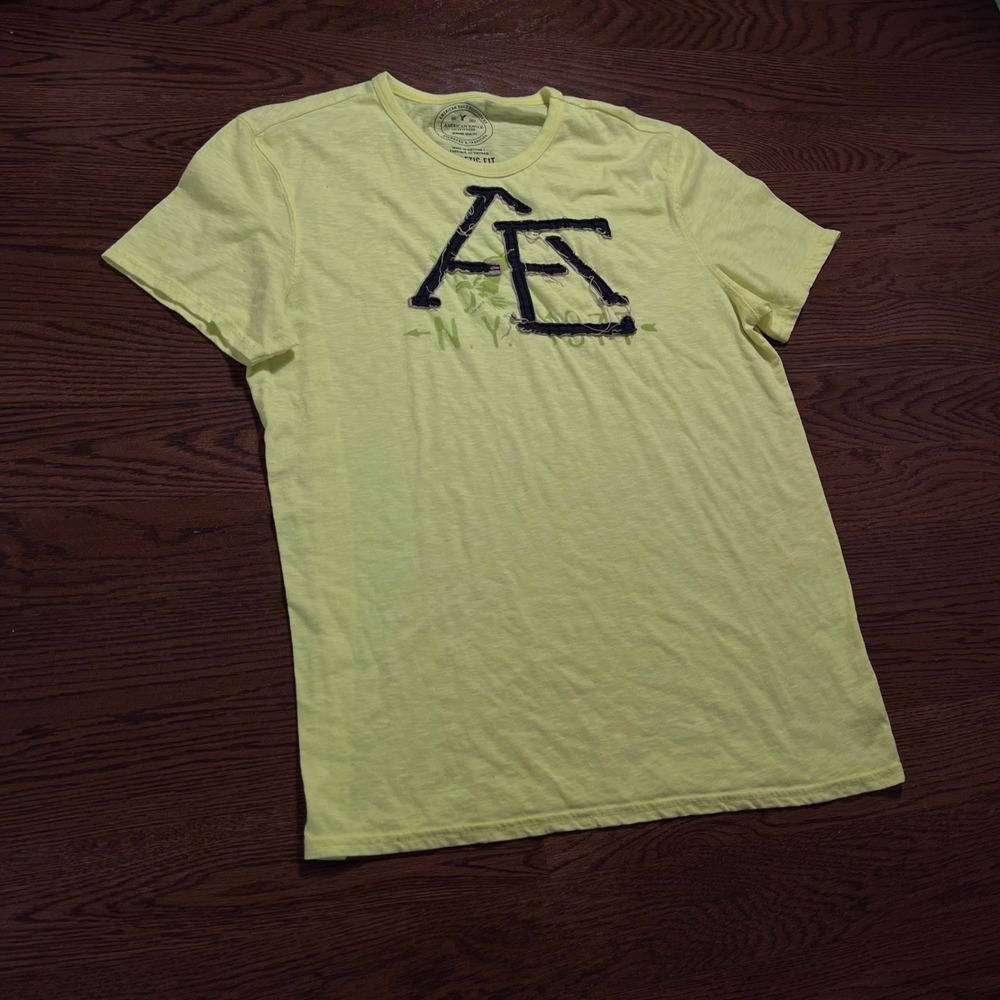 y2k vintage american eagle men's neon yellow embroidered graphic t shirt large